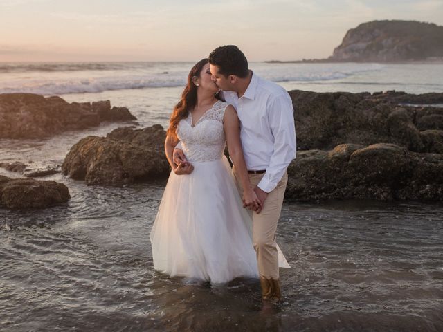 La boda de Mauricio y Azaneth en Mazatlán, Sinaloa 3