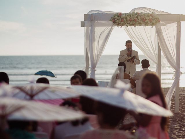 La boda de Mauricio y Azaneth en Mazatlán, Sinaloa 25