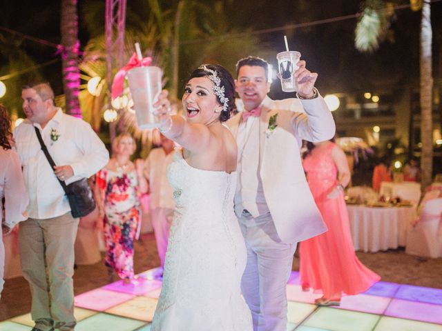 La boda de Mauricio y Azaneth en Mazatlán, Sinaloa 36