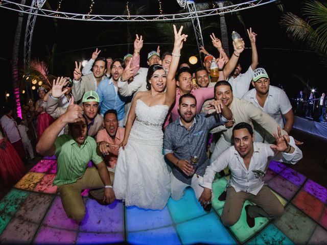 La boda de Mauricio y Azaneth en Mazatlán, Sinaloa 40