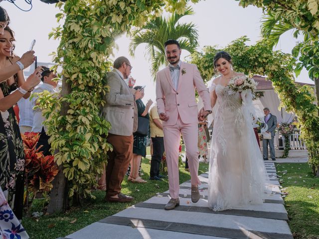 La boda de Chris y Aurora en Tlayacapan, Morelos 35