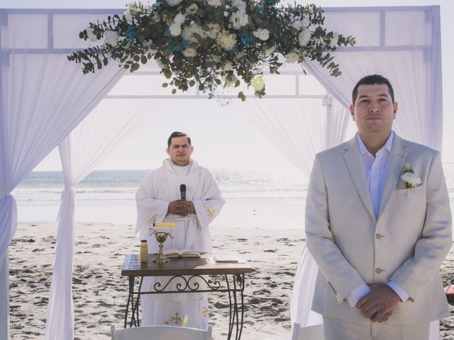 La boda de Eduardo y Laura en Rosarito, Baja California 10