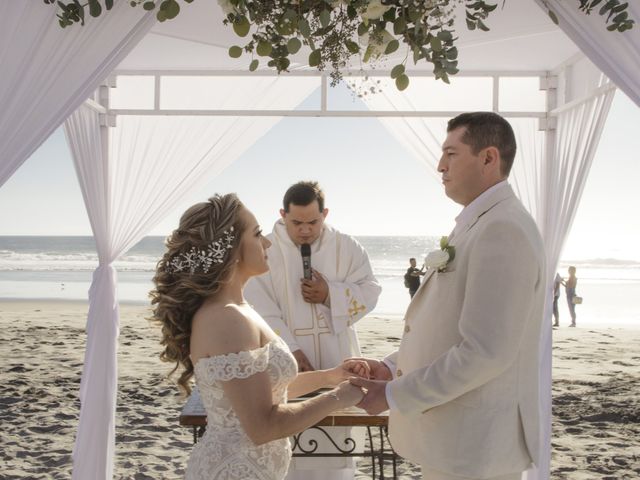 La boda de Eduardo y Laura en Rosarito, Baja California 15