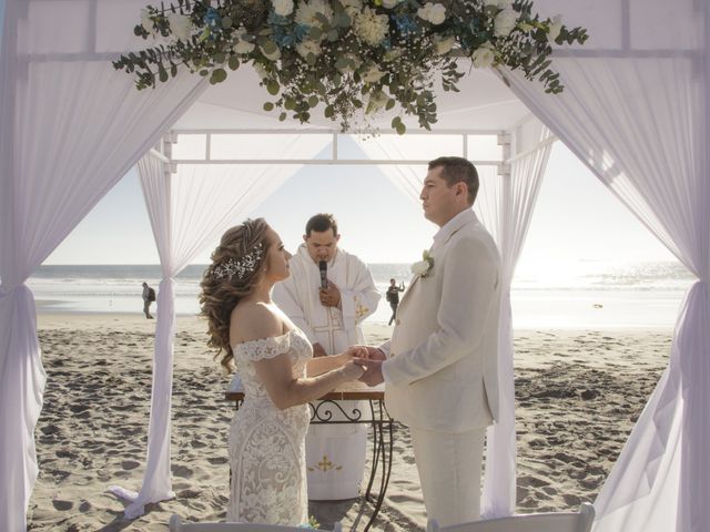La boda de Eduardo y Laura en Rosarito, Baja California 16