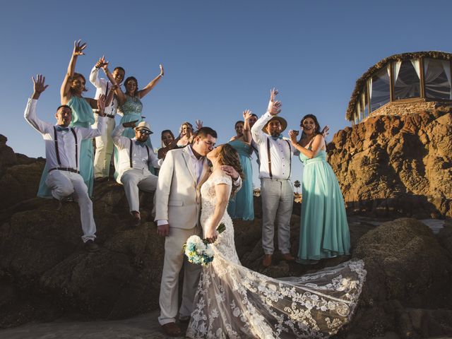 La boda de Eduardo y Laura en Rosarito, Baja California 24