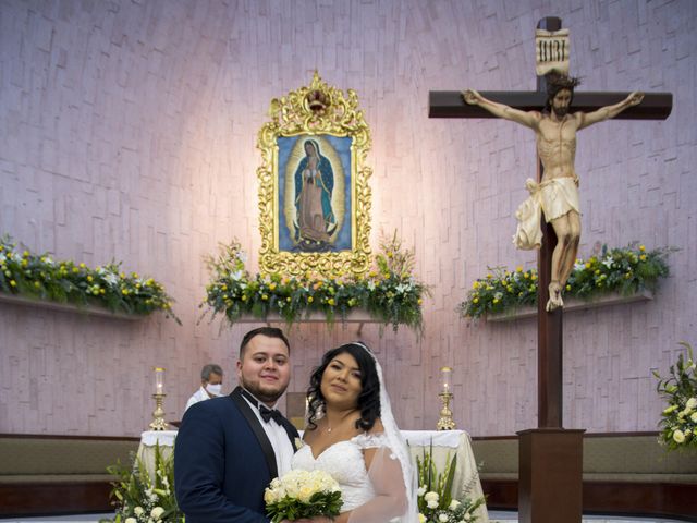 La boda de Manuel y Lucero en Mexicali, Baja California 29