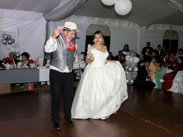 La boda de César  y Ivonne  en Xochimilco, Ciudad de México 4