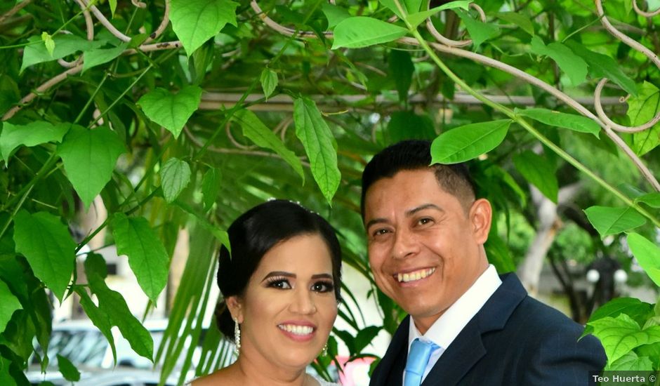 La boda de Roberto y Paulina en Coquimatlán, Colima
