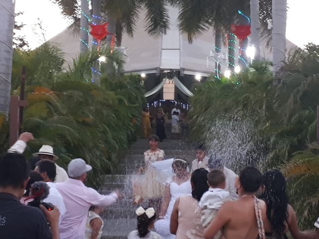 La boda de Roberto y Karina en Ixtapa Zihuatanejo, Guerrero 2