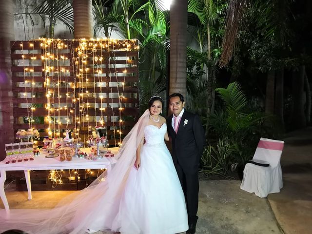 La boda de Leonardo y Alejandra  en San Francisco de Campeche, Campeche 3