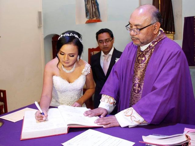 La boda de Leonardo y Alejandra  en San Francisco de Campeche, Campeche 16