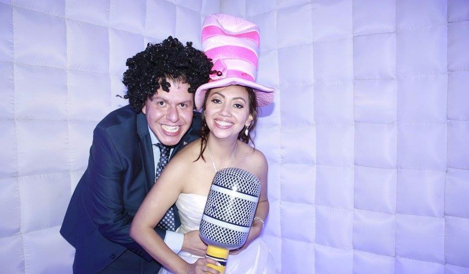 La boda de Adrián y Carolina en Xochimilco, Ciudad de México
