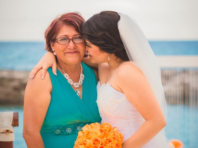 La boda de Adrián y Gaby  en Puerto Aventuras, Quintana Roo 29