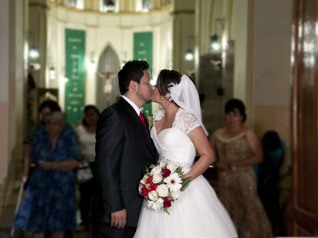 La boda de Ulises Alejandro y Maria Guadalupe en Colima, Colima 11