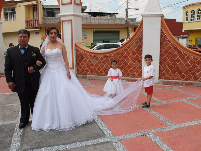 La boda de Erasmo y Aida en Tlaxcala, Tlaxcala 4