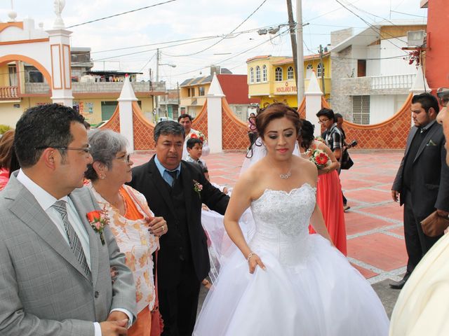 La boda de Erasmo y Aida en Tlaxcala, Tlaxcala 5