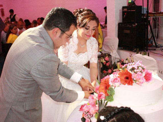 La boda de Erasmo y Aida en Tlaxcala, Tlaxcala 19