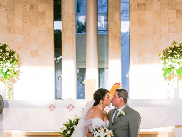 La boda de Carlos y Gaby en Mérida, Yucatán 103