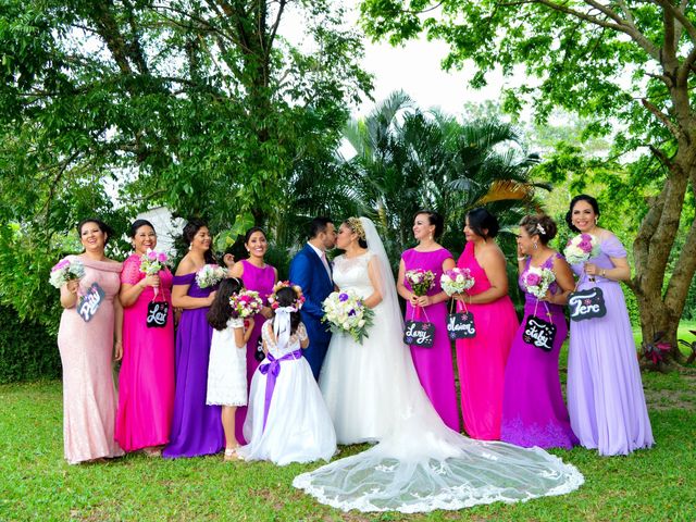 La boda de Javier y Marlin en Comalcalco, Tabasco 5