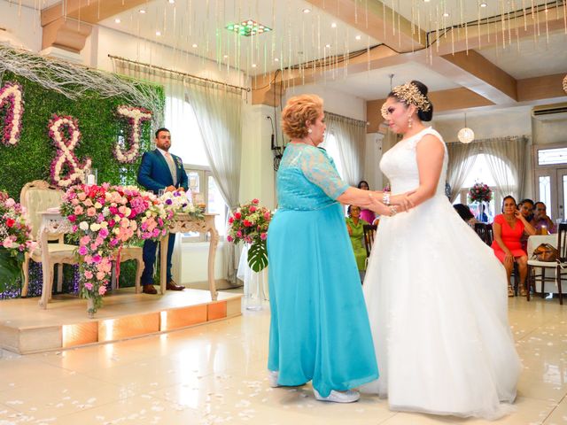 La boda de Javier y Marlin en Comalcalco, Tabasco 6