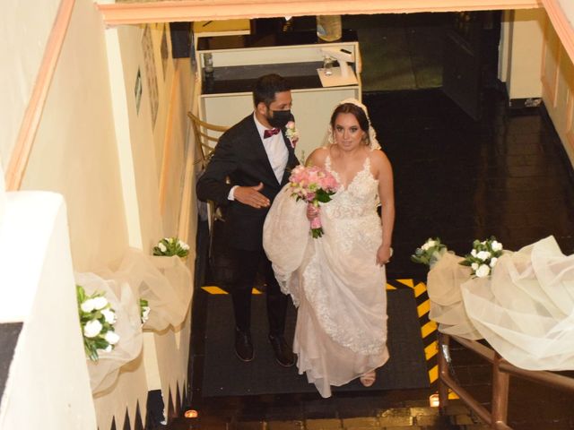 La boda de Montserrat y Daniel en Venustiano Carranza, Ciudad de México 15