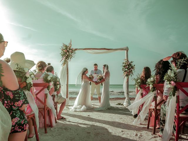 La boda de Natalia y Nelly en Mahahual, Quintana Roo 4