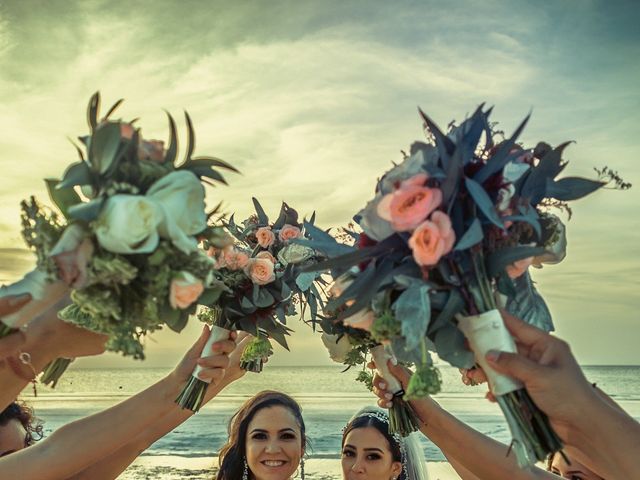 La boda de Natalia y Nelly en Mahahual, Quintana Roo 16