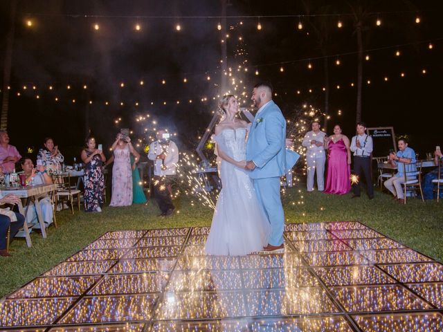 La boda de Omar y Cecilia  en Puerto Morelos, Quintana Roo 2