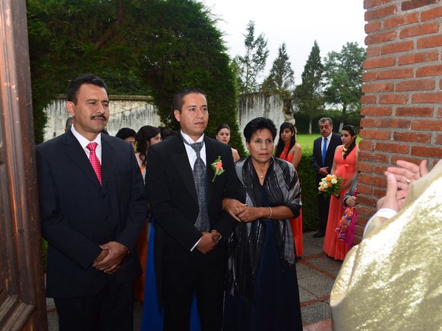 La boda de Salvador y Karla en Acaxochitlán, Hidalgo 13
