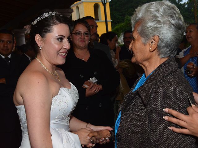 La boda de Salvador y Karla en Acaxochitlán, Hidalgo 31