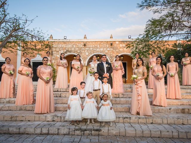 La boda de Manuel y Nallely  en Valladolid, Yucatán 8