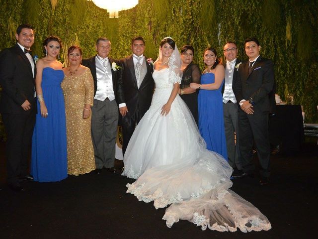 La boda de Alejandro  y Karen en Xalapa, Veracruz 16