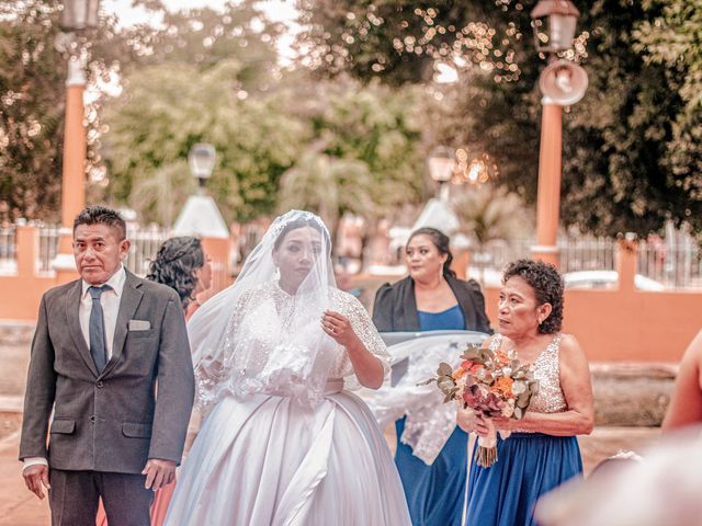 La boda de Reina y Rodrigo en Valladolid, Yucatán 26