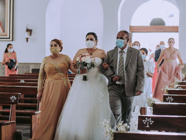 La boda de Alberto y Nora en Manzanillo, Colima 43