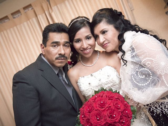 La boda de Omar y América en Gustavo A. Madero, Ciudad de México 12