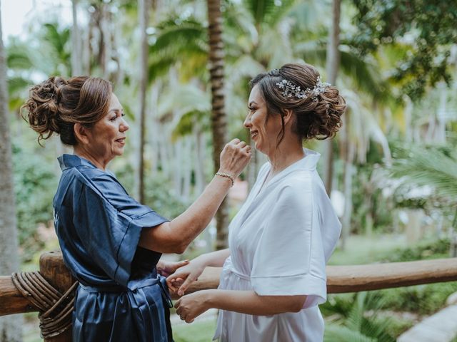 La boda de Andres y Itzel en Bahía de Banderas, Nayarit 23