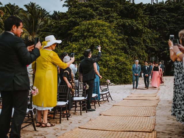 La boda de Andres y Itzel en Bahía de Banderas, Nayarit 53