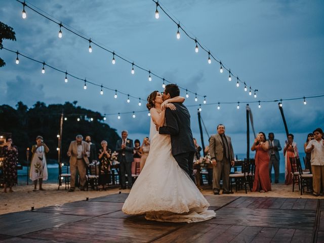 La boda de Andres y Itzel en Bahía de Banderas, Nayarit 107