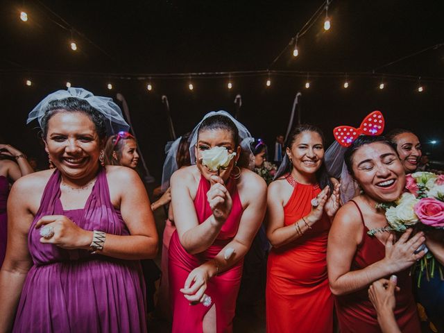 La boda de Andres y Itzel en Bahía de Banderas, Nayarit 113