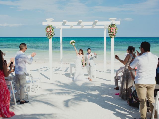 La boda de Rodrigo y Marcela en Playa del Carmen, Quintana Roo 33