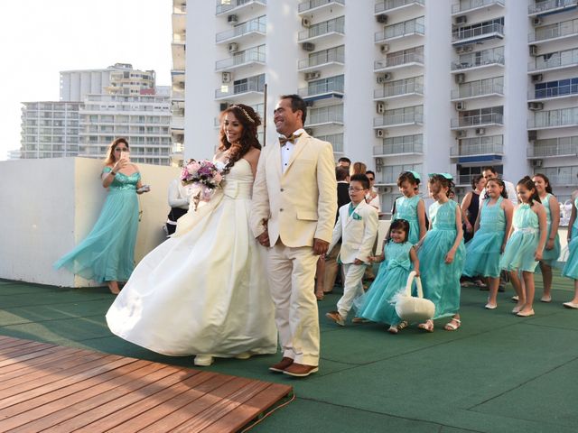 La boda de Guillermo y Carolina en Acapulco, Guerrero 40