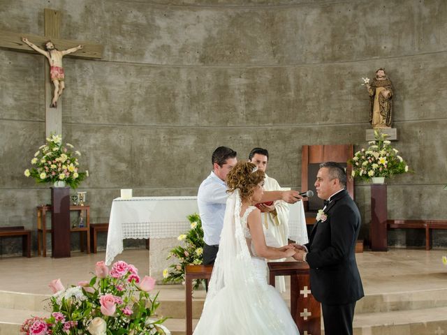 La boda de Memo y Mely en León, Guanajuato 68