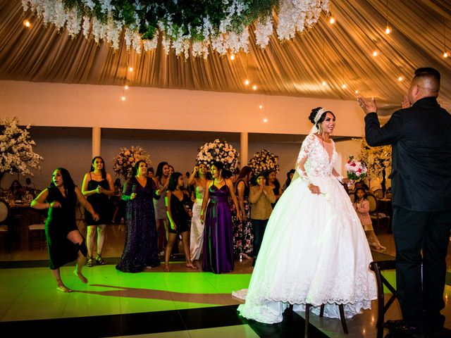 La boda de Victor y Isabel en Guadalajara, Jalisco 13