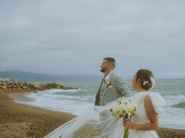 La boda de Ben y Brenda en Puerto Vallarta, Jalisco 4