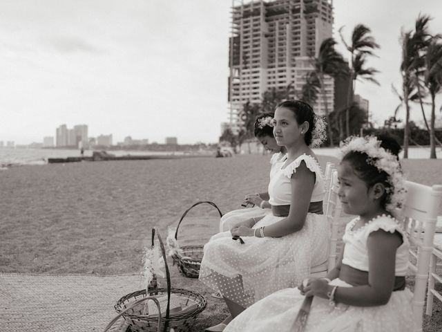 La boda de Ben y Brenda en Puerto Vallarta, Jalisco 76