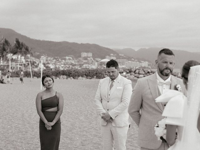 La boda de Ben y Brenda en Puerto Vallarta, Jalisco 81