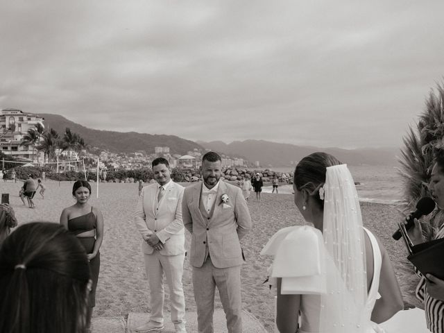 La boda de Ben y Brenda en Puerto Vallarta, Jalisco 89