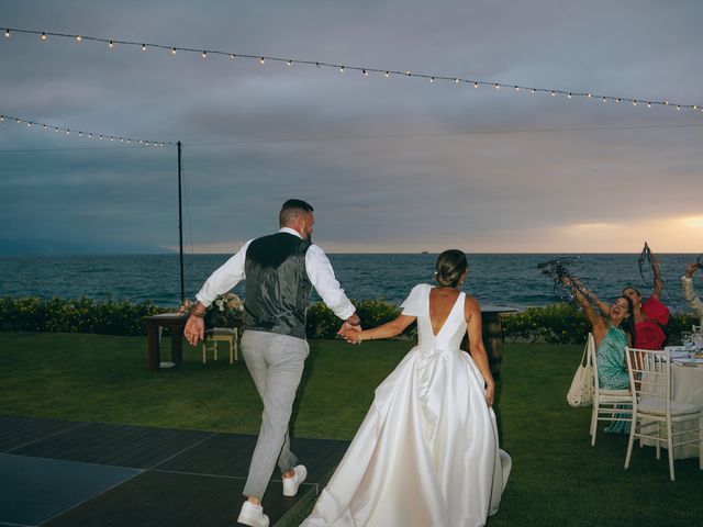 La boda de Ben y Brenda en Puerto Vallarta, Jalisco 107