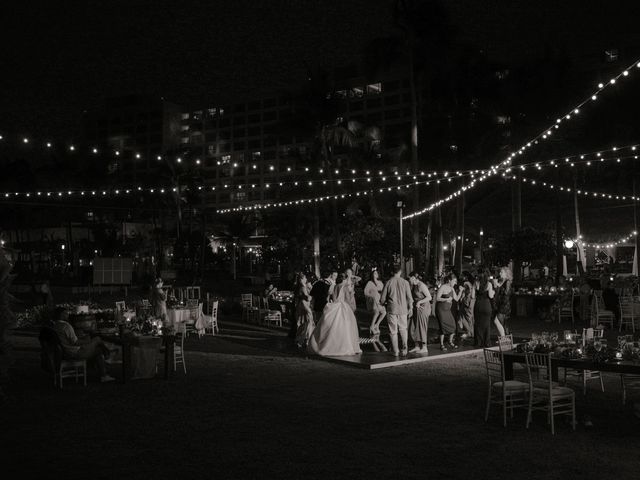 La boda de Ben y Brenda en Puerto Vallarta, Jalisco 119