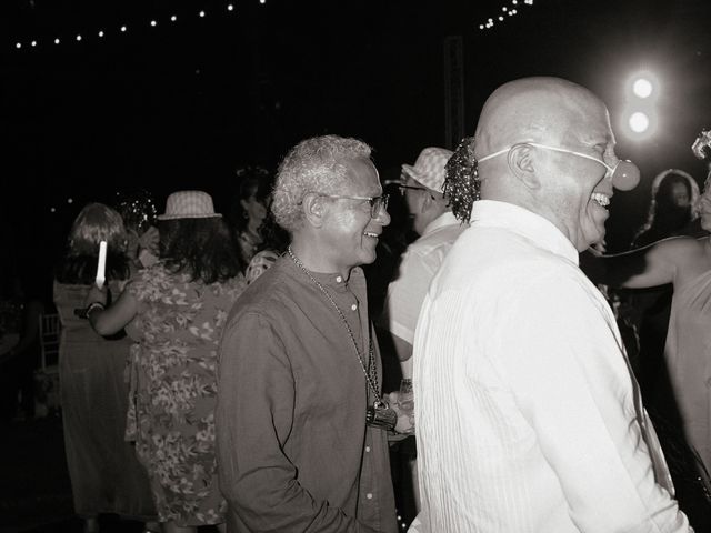 La boda de Ben y Brenda en Puerto Vallarta, Jalisco 125